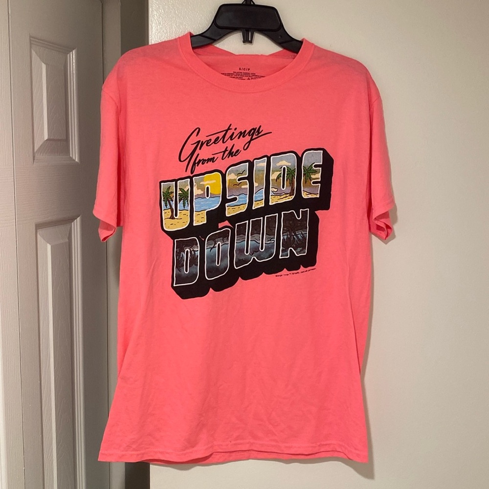 Stranger things greetings from the upside down tee size S